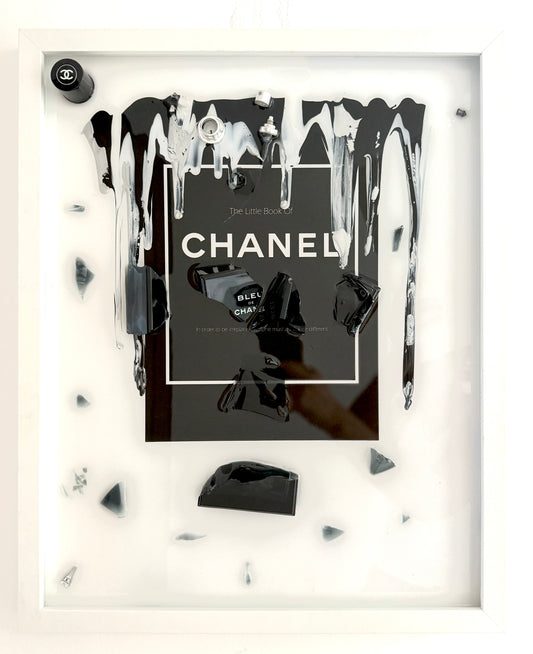 Bleu de Chanel, fractured