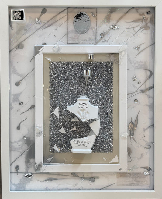 Creed Love in White, fractured